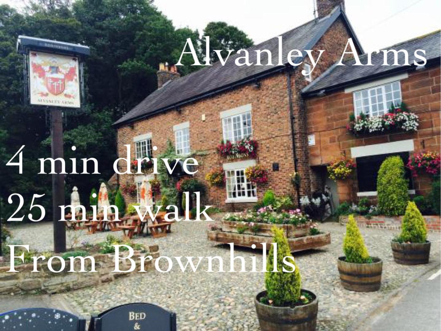 Brownhills Villa Eaton  Exteriör bild